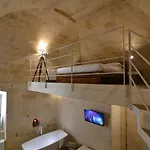 Comera 4* מטרה